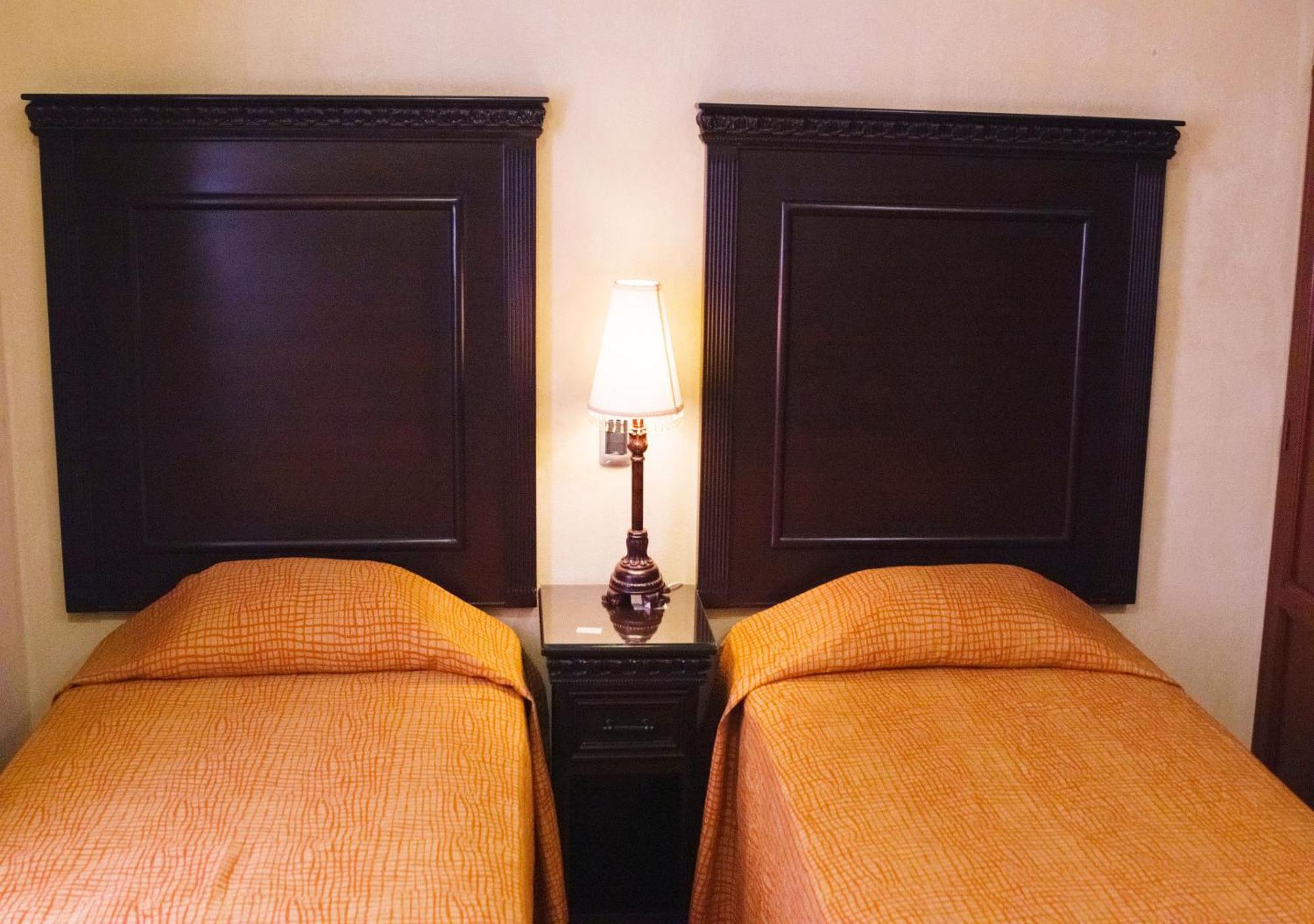 Suites Bello Xochimilco By Dot Tradition Oaxaca Room photo